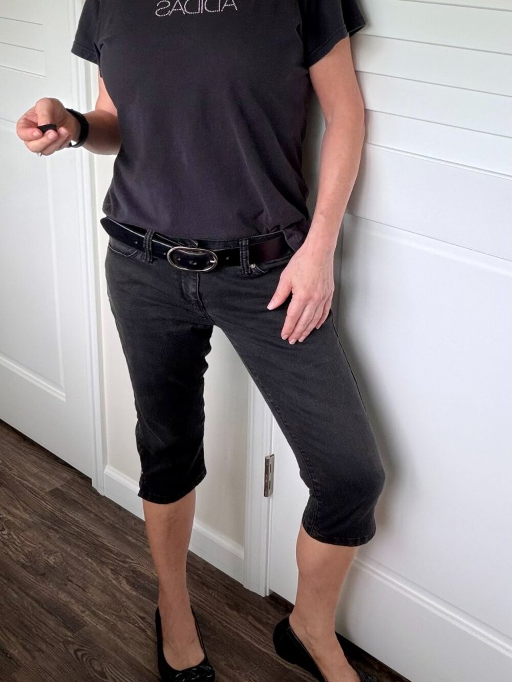 Guess Emma Fit Medi Rise Ankle Skinny Jeans, Black, Sz 28, Split Hem/Silver Tabs